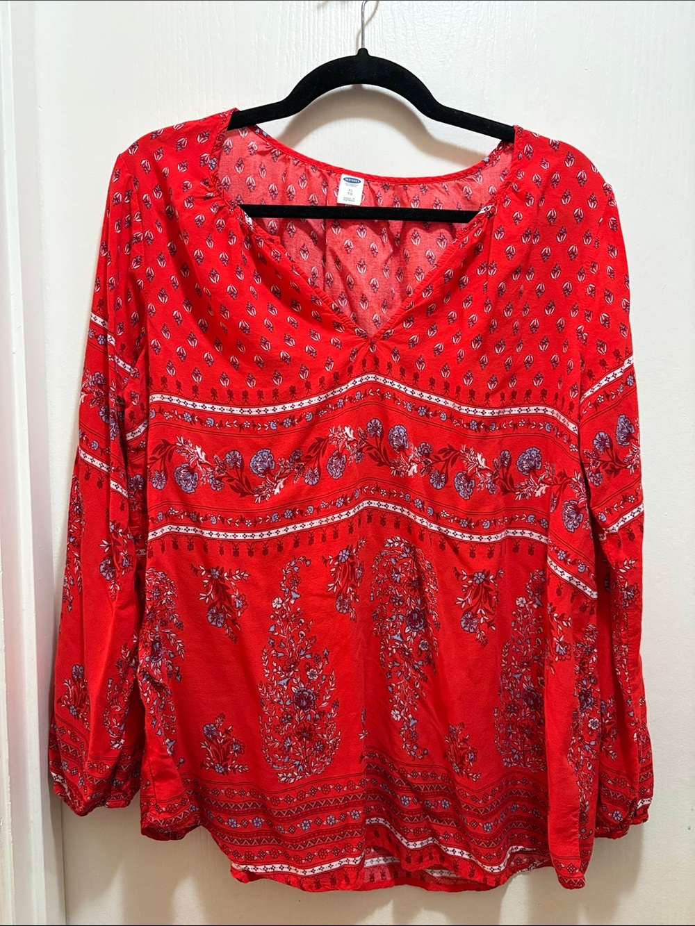 Old Navy Red Floral Paisley V-Neck Tunic